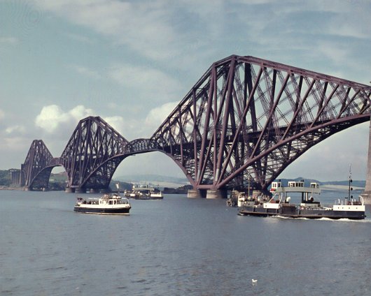 Ferries Ferries photographed in 1963 with the Rail Bridge as a back drop. Permission to use this excellent photograph was given by Chris Phillips.